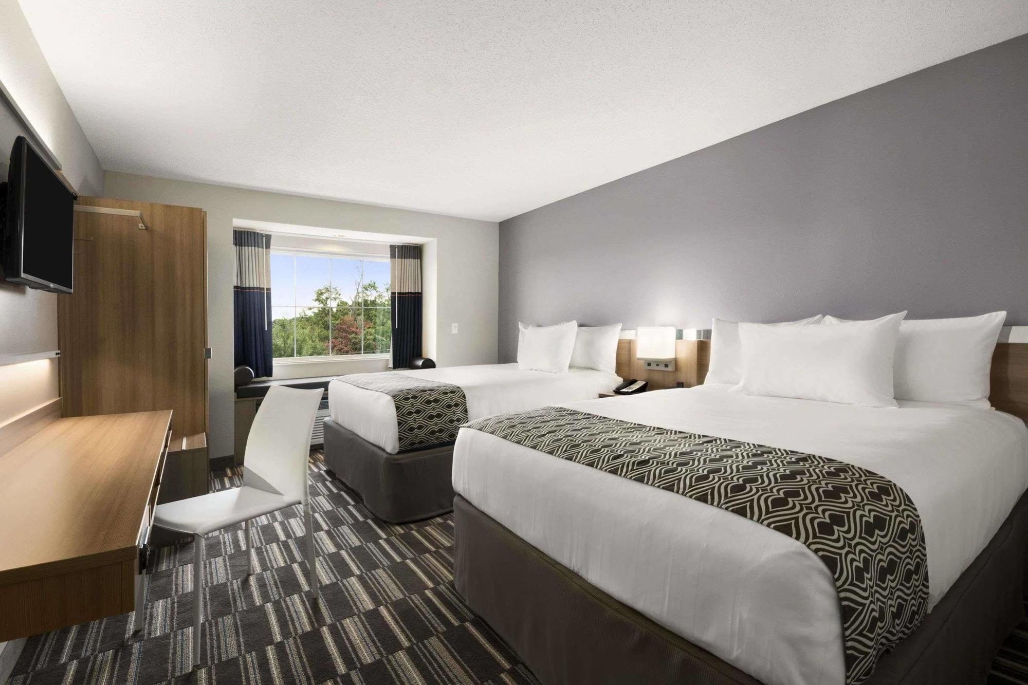 Microtel Inn & Suites By Wyndham Lynchburg Exteriör bild